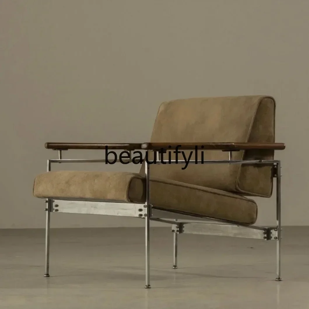 

SS S7486 Medieval single sofa chair designer retro solid wood leisure chair lazy metal negotiation chair