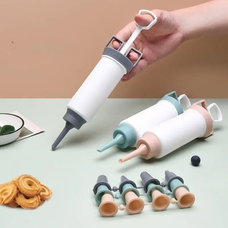 

Cake Cream Baking Gun Set Nozzles Flower Piece Suit Pastry DIY Making Cookie Pastry Syringe Extruder Nozzles Piping Bag