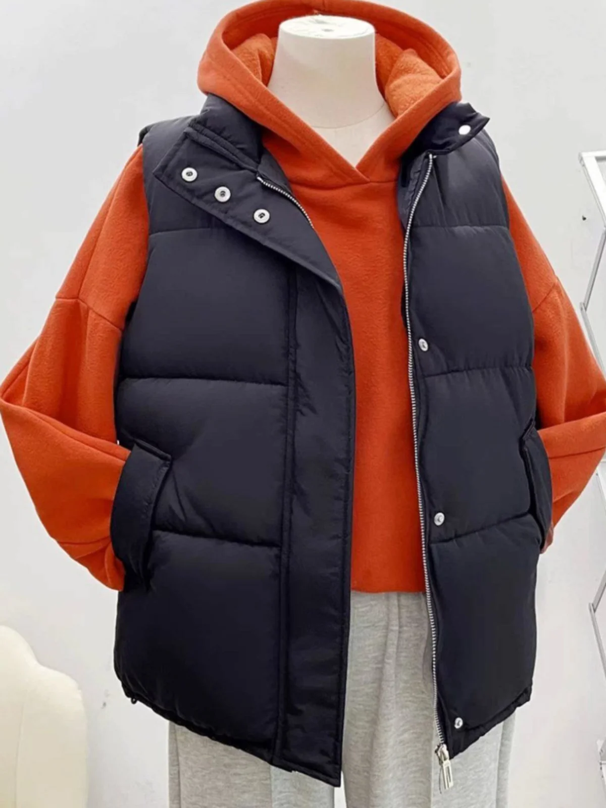 

Женский утепленный жилет из хлопка, свободная верхняя одежда, осенне-зимняя новинка, модная короткая куртка на молнии из хлопка и полиэстера