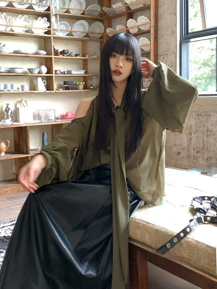 

Green Retro Atmosphere Shirt Women's Spring Season Half High Collar Hanging Neck Shoulder Exposure Lantern Sleeve Chiffon Top