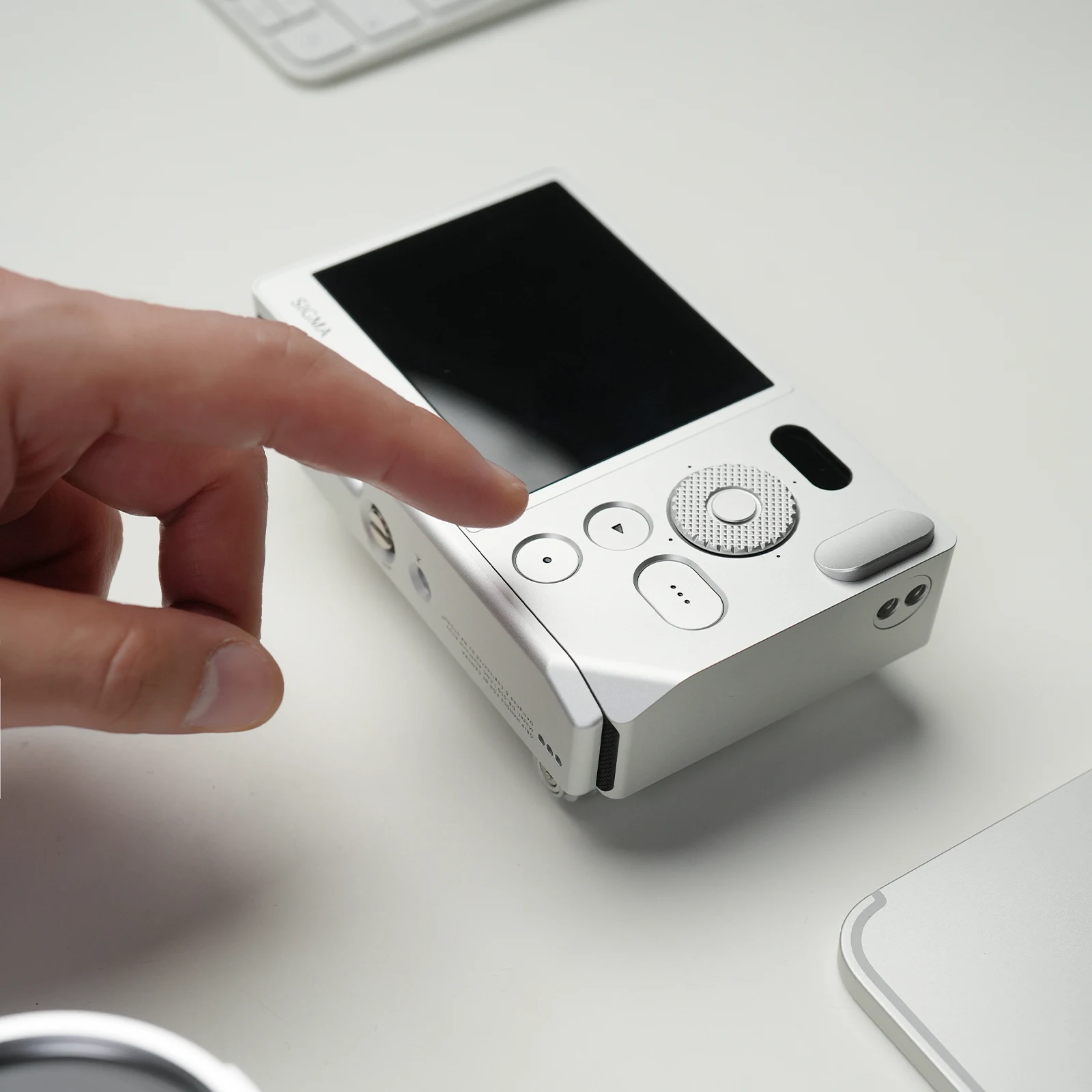MRSTONE Metal Handgrip L Shaped Grip for Sigma BF Camera Thumb Grip with  Quick Release Plate Design Silver Handgrip