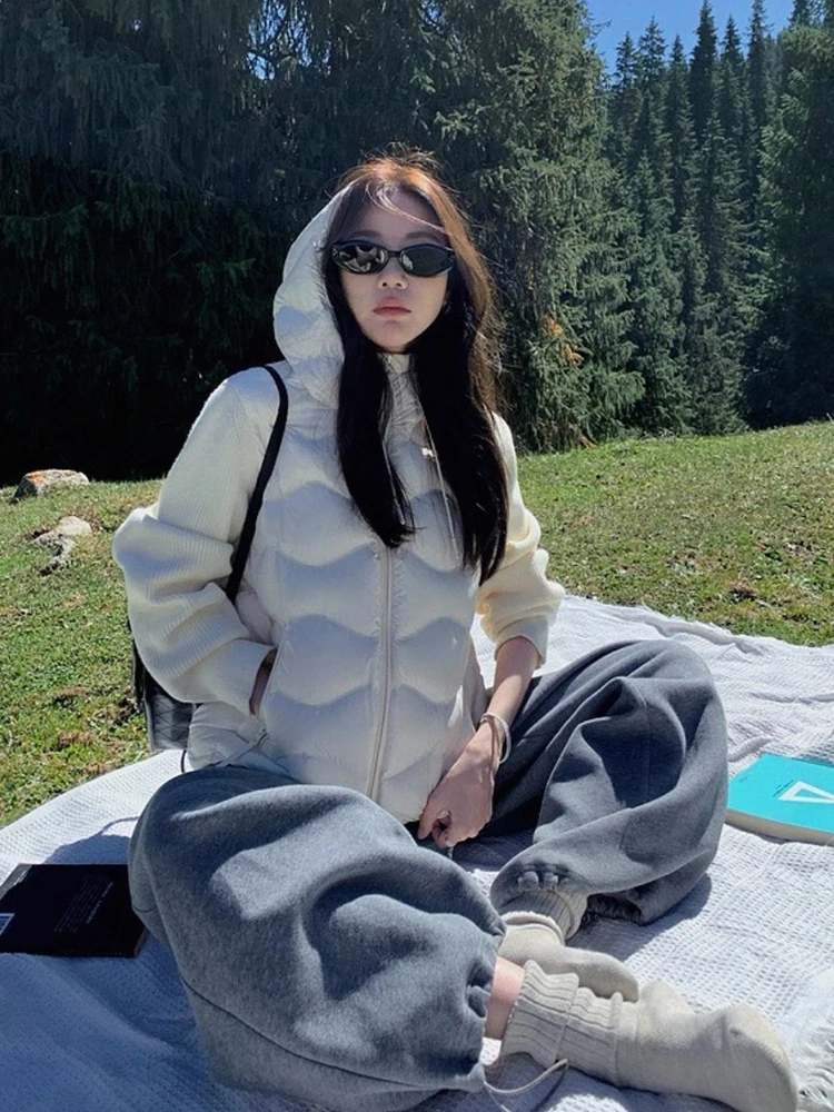 Chaqueta de plumón cálida con empalme de mangas tejidas para mujer, prendas de vestir Parker con cremallera y plumón de pato blanco, chaquetas con capucha gruesas para mujer