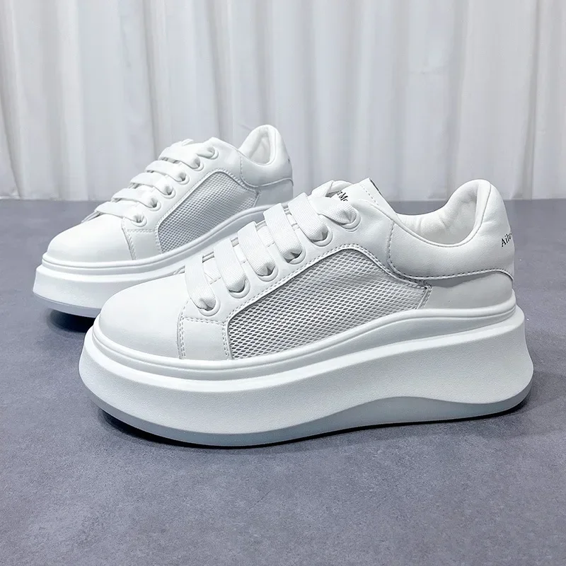 

Small stature, tall, small white shoes, women's genuine leather 2024 thick soled sponge cake mesh casual board shoes, breathable