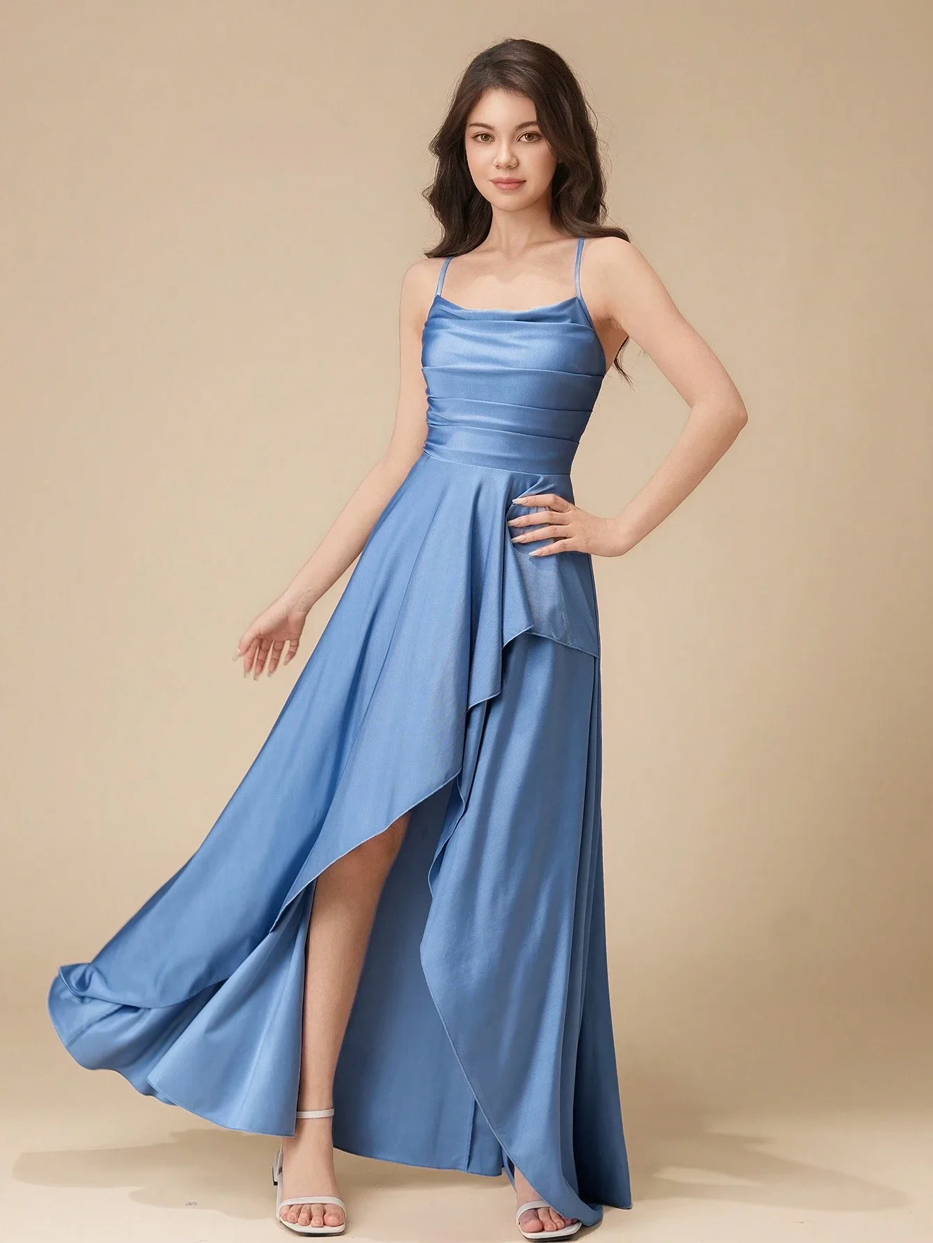 

Элегантное однотонное макси-платье с высокой талией, высоким разрезом и асимметричным подолом с рюшами для женщин