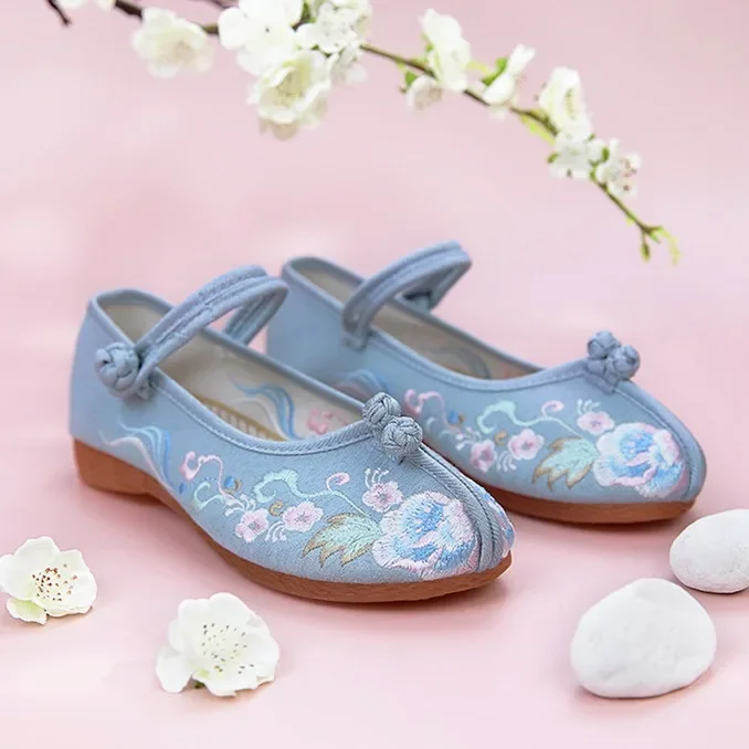 Size 35-40 Chinese Hanfu Embroidered Shoes Women's Ethnic Style Casual Flats Shoes