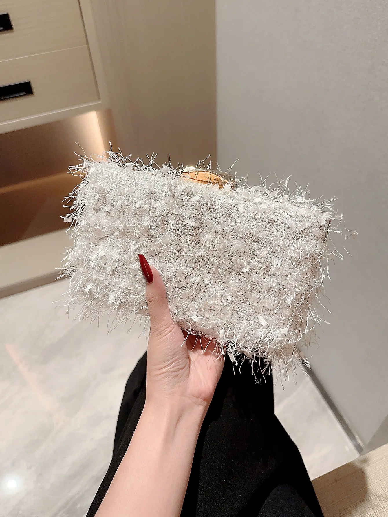 2023 New Women Fur Evening Bags Wool Winter Dinner Wallets With Chain Party Banquet Bags Drop Shipping