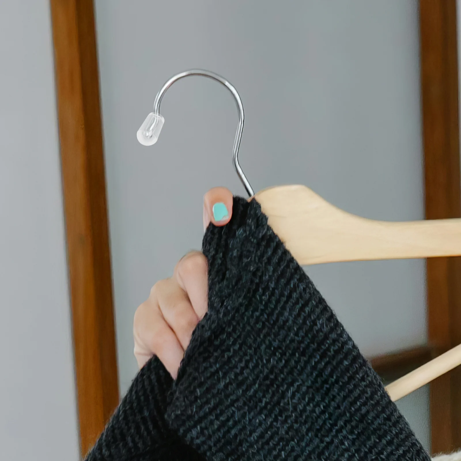 

100Pcs Clothes Hanger End Covers PVC Protective Caps 2.5mm Inner Diameter Hanger End Plug Guards Protective Cover