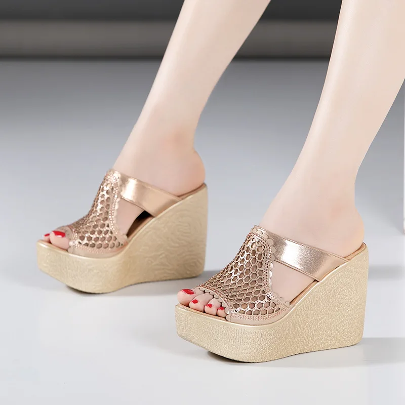 11cm Małe Rozmiary 32-43 Eleganckie Wycięte Klapki na Koturnie Platformie Nowoczesne Letnie Szpilki 2025 Damskie Buty do Biura na Plażę