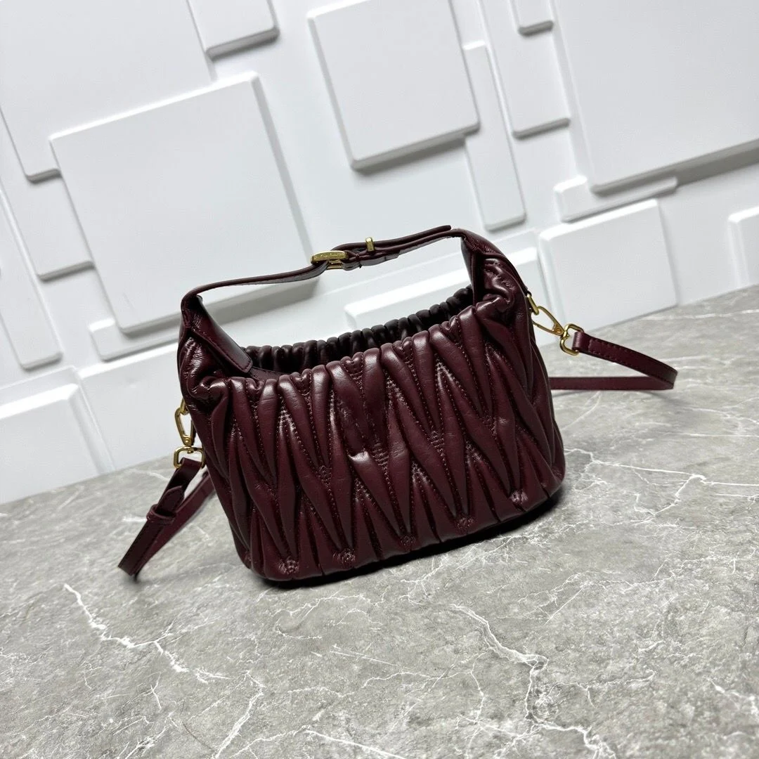 

Women's Strap Shoulder Bag High Quality Women's Handbag Fashion Casual Travel Crossbody Bags YB