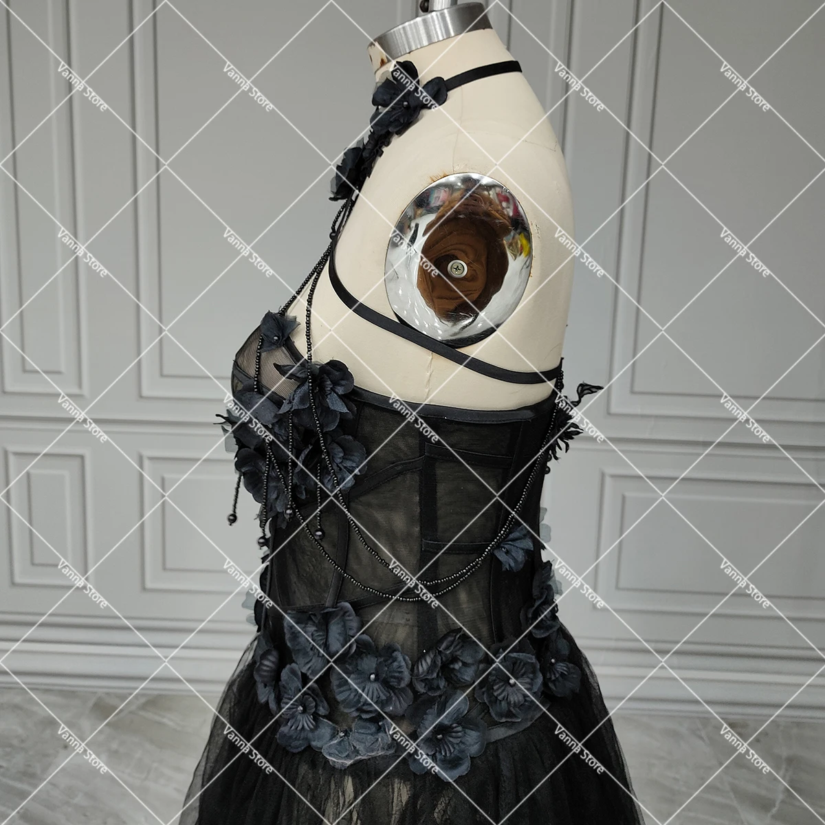 الديكور شرابات الرسن فستان الزفاف الأسود غريب الأطوار الحبيب لا بطانة منتفخ تول تنورة مخصصة زي العرائس القوطية