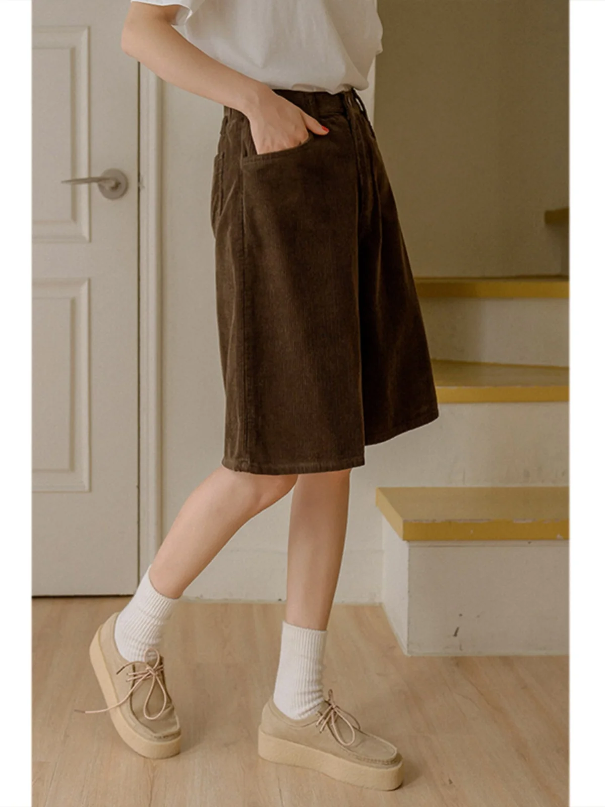 

Женские вельветовые брюки с высокой талией, осенне-зимние, новые, в гонконгском стиле, укороченные, коричневые, широкие, ретро, Aosphere