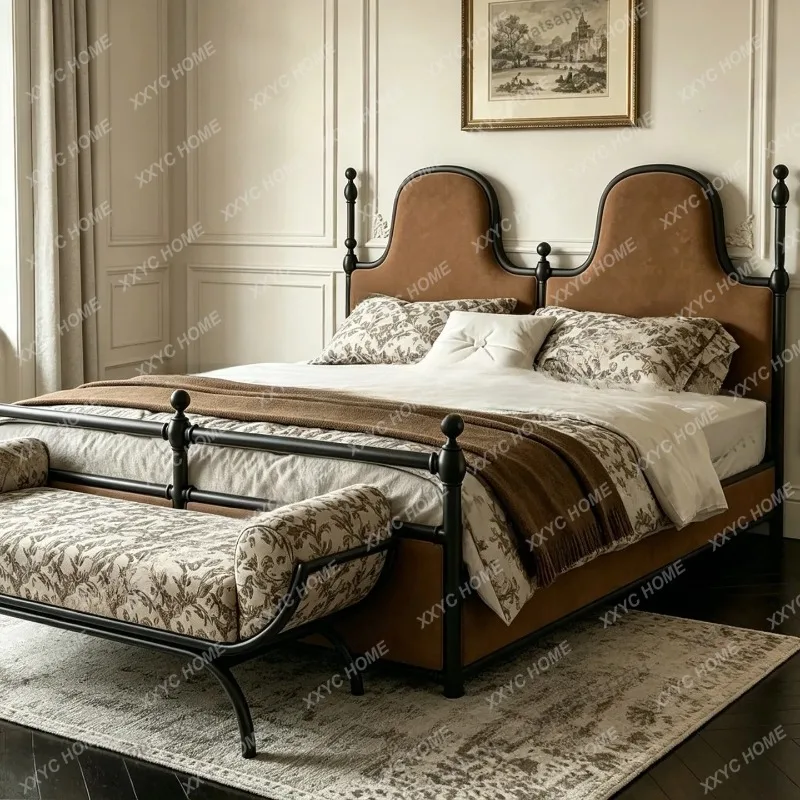 XX L retro solid wood bed medieval villa master bedroom soft bag light luxury carved bed