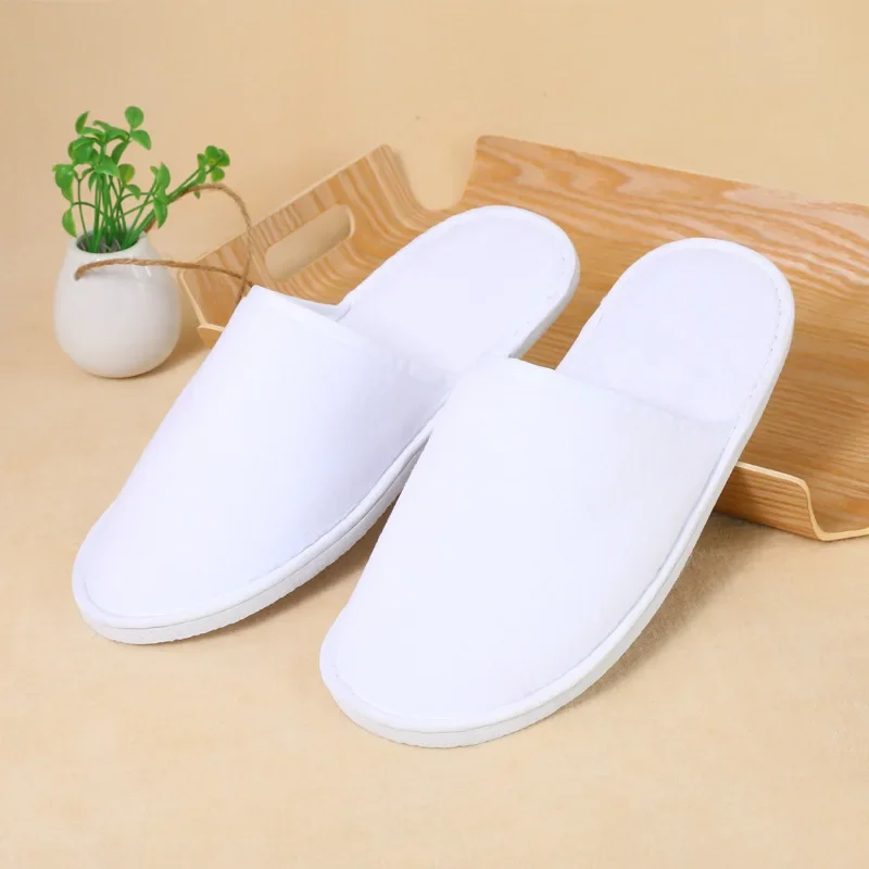 Hotel Disposable Toiletries Hotel Hospitality Slippers Guest Room Toothbrush Set of B&B Travel Supplies Can Be Customized