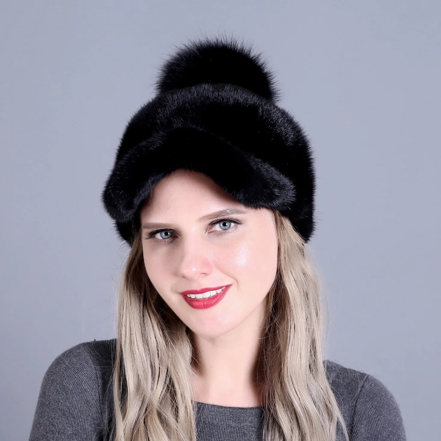 New Women's Mink Fur Hat Winter Warm Baseball Cap Plush Thickened Earflap Fur Fluffy Hat Casual Cute Mink Fur Cap With Ball