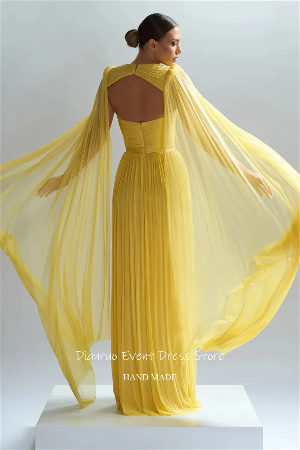 Dianruo สีเหลืองจีบชุดราตรีด้านข้างชีฟองยาว Gowns Elegant Cape Prom Dresses สําหรับผู้หญิงที่กําหนดเอง