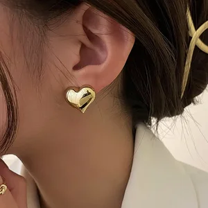 Warna Emas Permukaan Halus Cinta Berbentuk Hati Stud Earrings Wanita Minimalis Fashion Gadis Pernikahan Bridal Jewelry 10 penjualan terbaik perhiasan la express - №