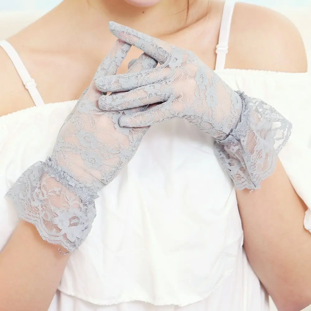 Elegant Floral Lace Gloves Women Summer Sunscreen Driving Mittens Bride Wedding Accessory Breathable Thin Fabric Wrist Wrap