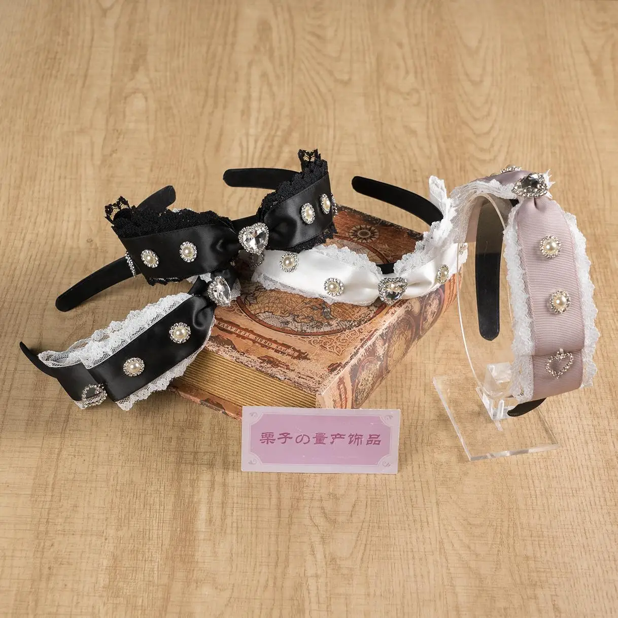 

Handmade Love Gem Bow Lace Headband Pearl Headband Sweet and Cute Girl Hair Accessories for Women