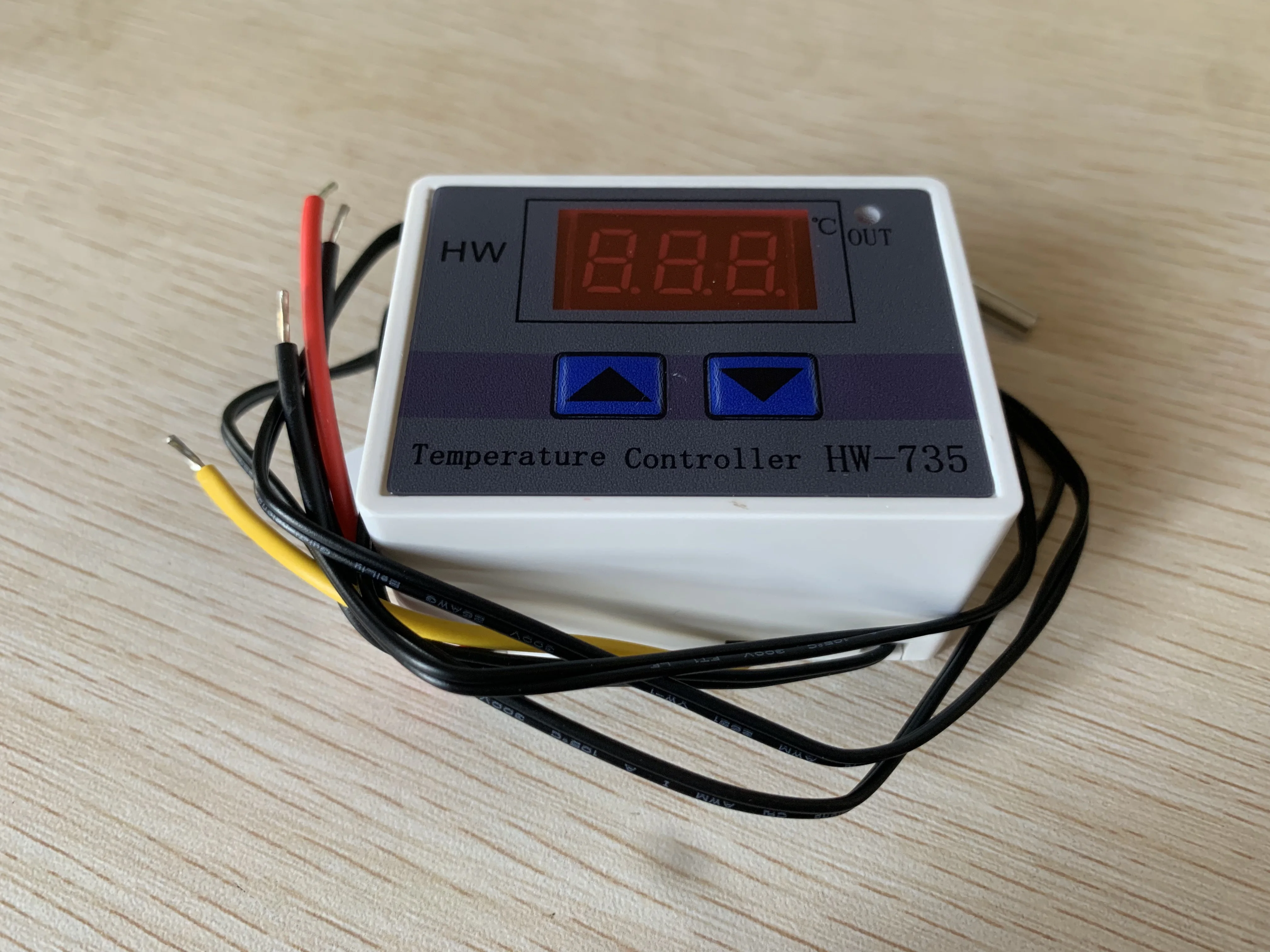 10A 12V 24V 220VAC Digital LED Temperature Controller XH-W3001 For Incubator Cooling Heating Switch Thermostat NTC Sensor