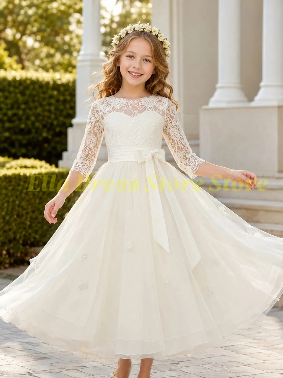 Maßgefertigtes Großhandels-Blumenmädchenkleid, Weiß, Transparente Spitze, Lange Ärmel, Blumenapplikation, Hochzeit, Geburtstag, Party, Kommunionkleid – Detail 2