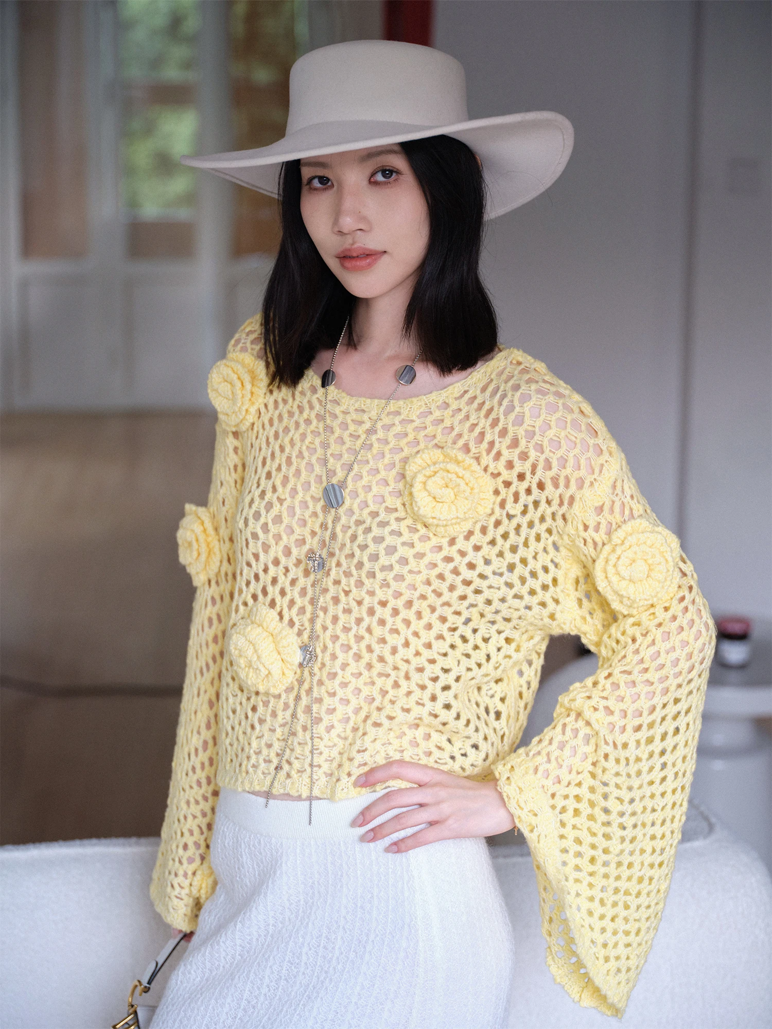 

Вязаный свитер ручной работы с 3D-узором в виде желтых роз, с рукавами-колокол, ажурный, теплый, шерстяной, для повседневной носки, с длинными рукавами