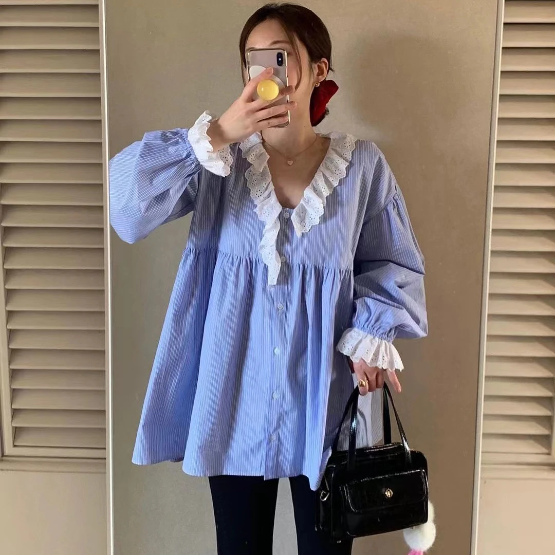 

Повседневная свободная женская блузка с длинным рукавом и V-образным вырезом, весна 2026, в корейском стиле, удобная, стройнящая, в полоску, с кружевной отделкой, в стиле Lazy Fashion