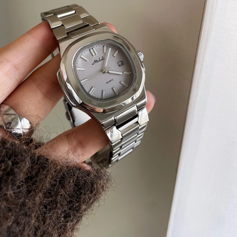 New retro style elegant women's watch classic simple student fashion trend automatic waterproof quartz women's watch