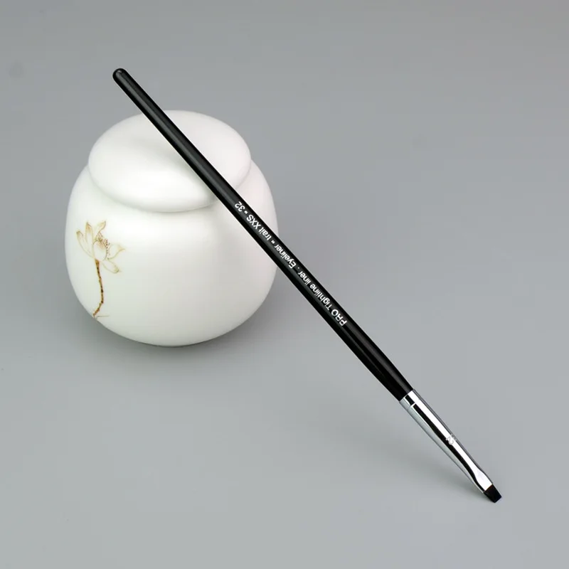 SEP di buona qualità # 32 pennelli PRO Tightline Liner Pennello per trucco eyeliner piatto di piccola precisione per truccatore