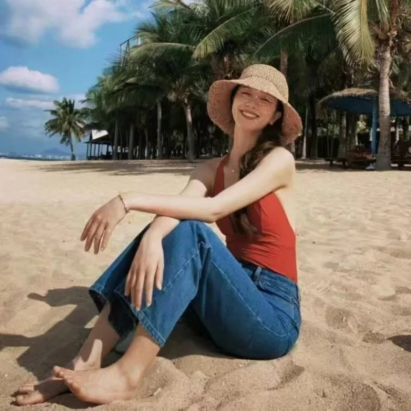 2025-retro badpak in Hong Kong-stijl uit één stuk |   Sexy rode monokini met diepe V-hals voor het afslanken van het lichaam en hete lente-uitjes