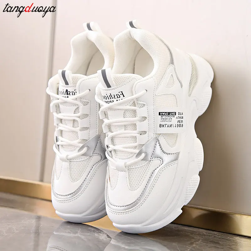 White Sports Shoes Women Spring Autumn Thick Bottom Ultra-light sneakers Casual Shoes Woman comfort Breathable Running Shoes