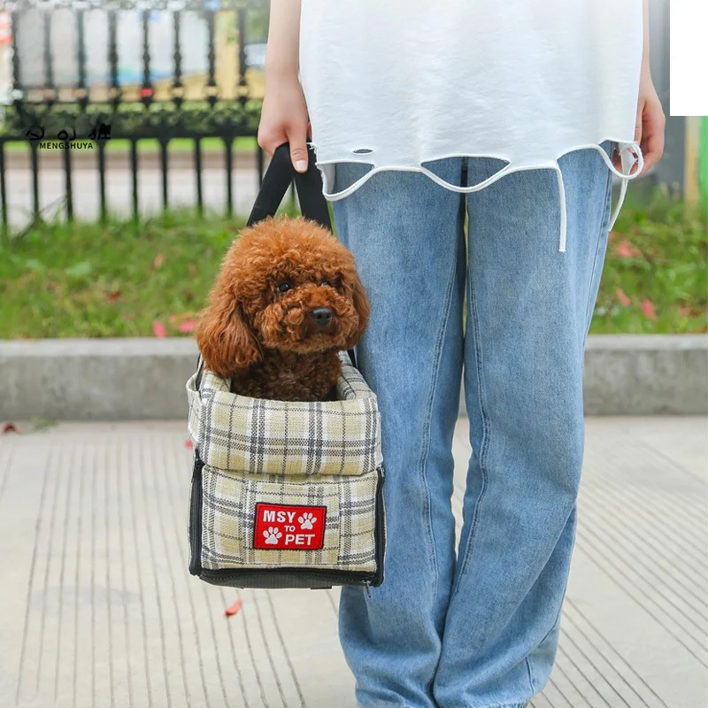 車載多機能ポータブル犬用ケネルペットシートベルトパッド四季通用犬用ベッド快適ペット用品