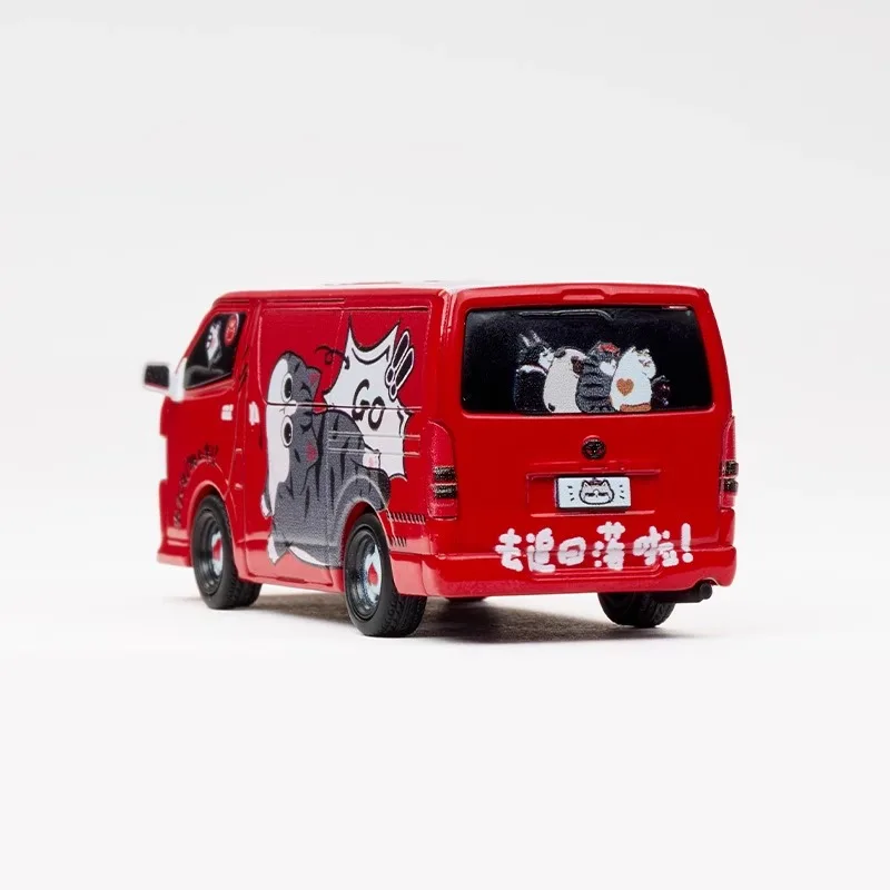 1/64 TOYOTA HIACE 2010 ALLOY Diecast Static Miniature Model Car Simulation children Birthday gift Toys Collection value Ornament