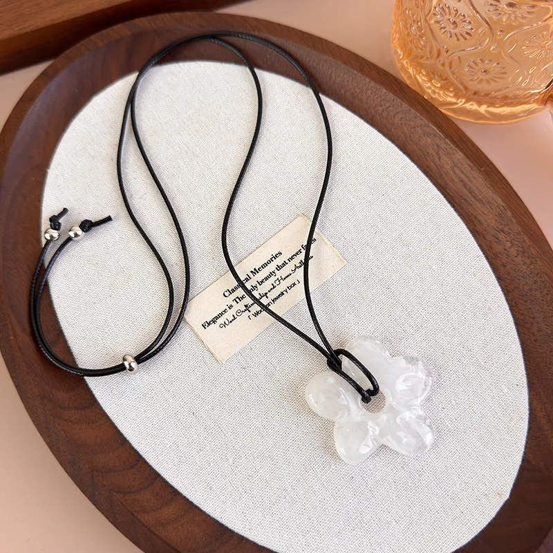 Necklace Clear Acrylic Floral Pendant with Black Cord Drawstring Adjustable Choker Women Unique Korean Elegant Classy