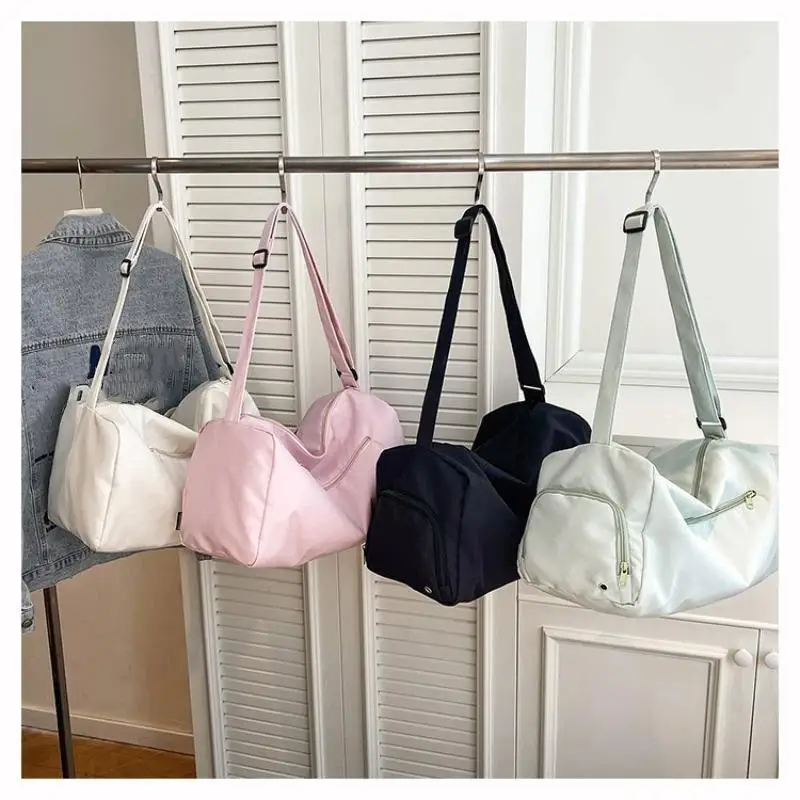 Beige Wasserabweisende Nylon-Reisetasche mit Verstellbarem Gurt Große Kapazität für Fitness Reisen Tägliche Pendlerfahrten – Detail 16