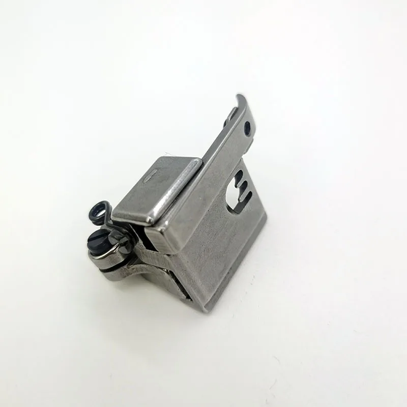 Q X YUN Overlock Sewing Machine Interlock Chainstitch Sewing Machine Parts P2116 for SIRUBA F007E presser foot