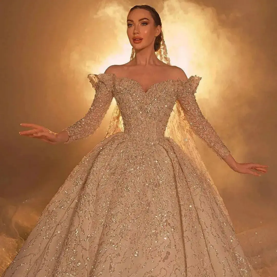 

Luxury Ball Gown Wedding Dresses Beading Lace Sweetheart Long Sleeve Bridal Gown Chapel Train Vestido De Noiva Customized