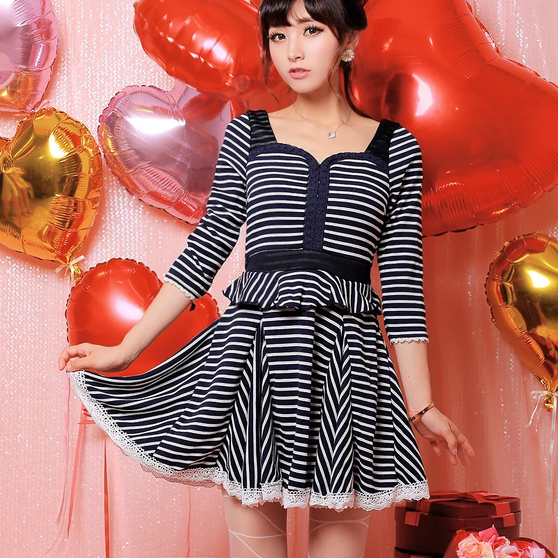 

Japan Liz Lisa Cotton Knitted Striped Thick Bow Back Lace Dresses