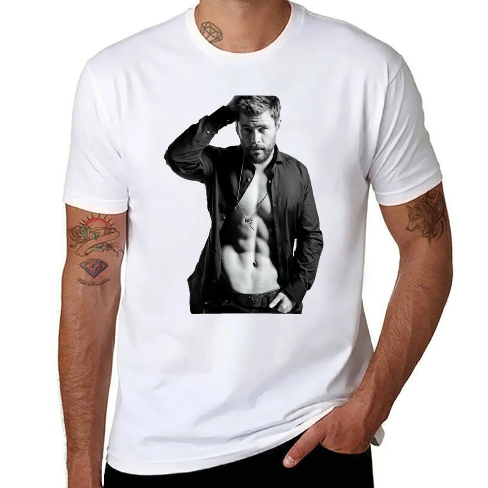 

Chris Hemsworth Illustration Funart T-Shirt t shirts for man graphic tees black cotton t-shirt plain for man package T-Shirt