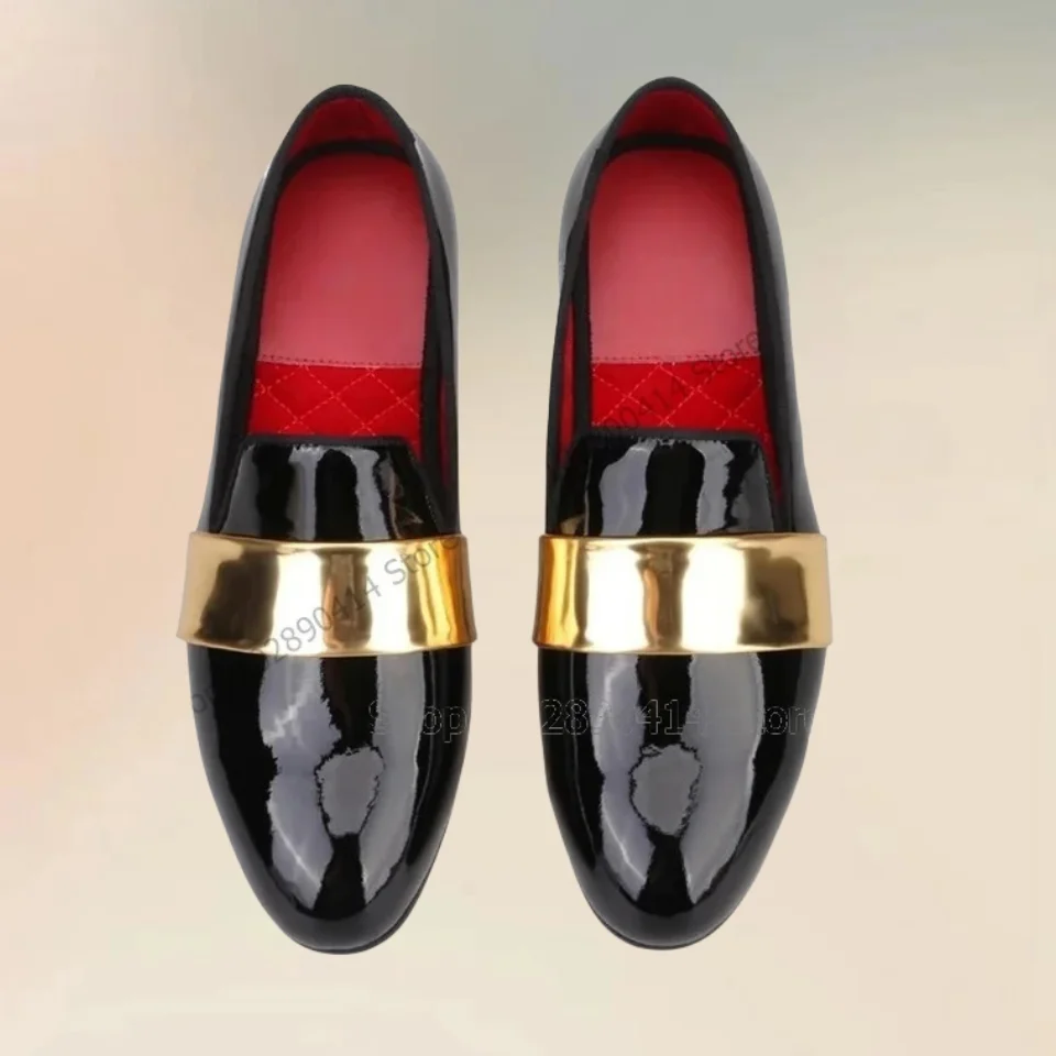 

Black Splicing Gold Patent Leather Loafers Fashion Slip On Men Shoes Luxurious Handcraft Party Banquet Wedding Men Dress Shoes