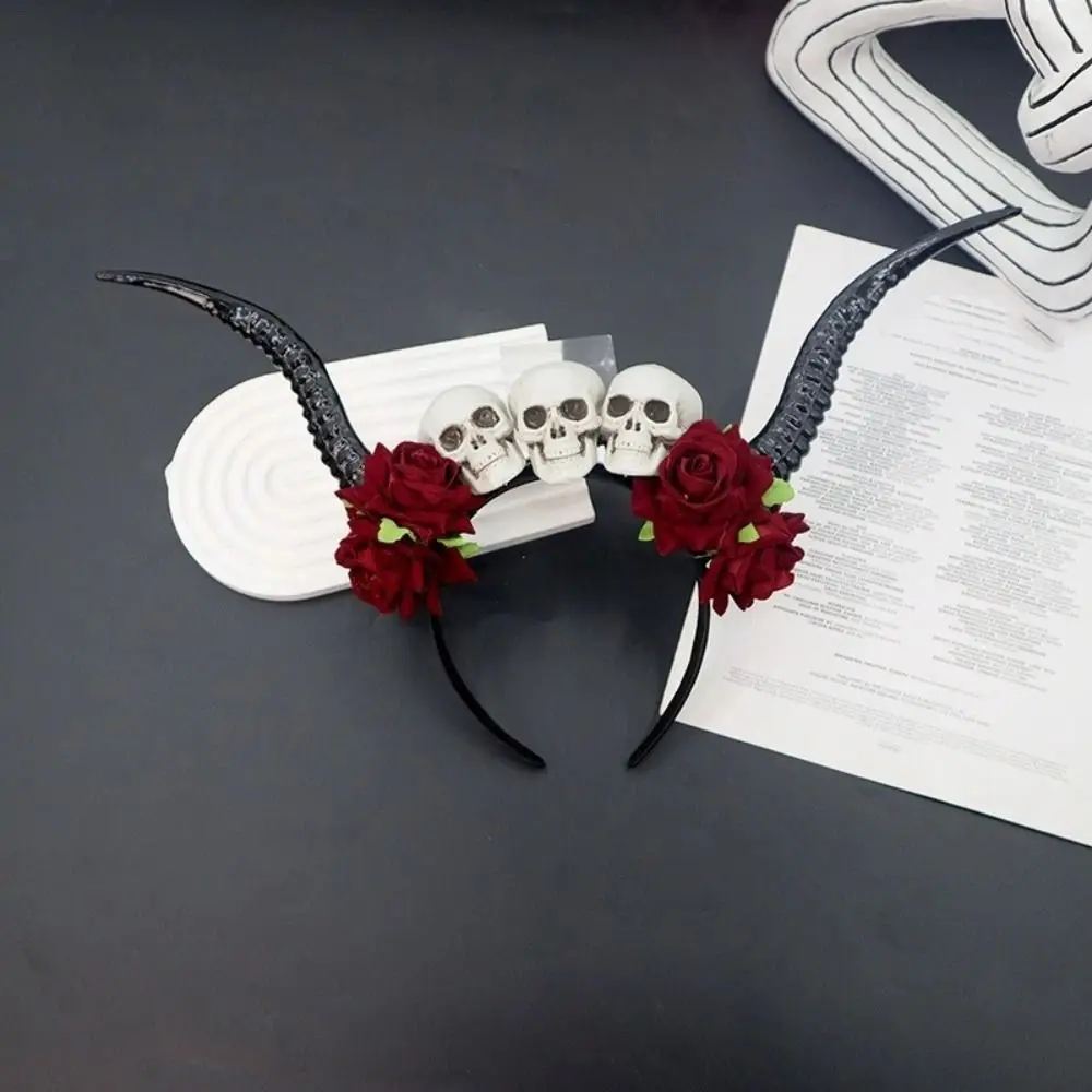 

Halloween Ox Horns Headband Skull Flowers Design Sheep Horn Hairband Unique with Neckband Red Rose Headband Halloween Party