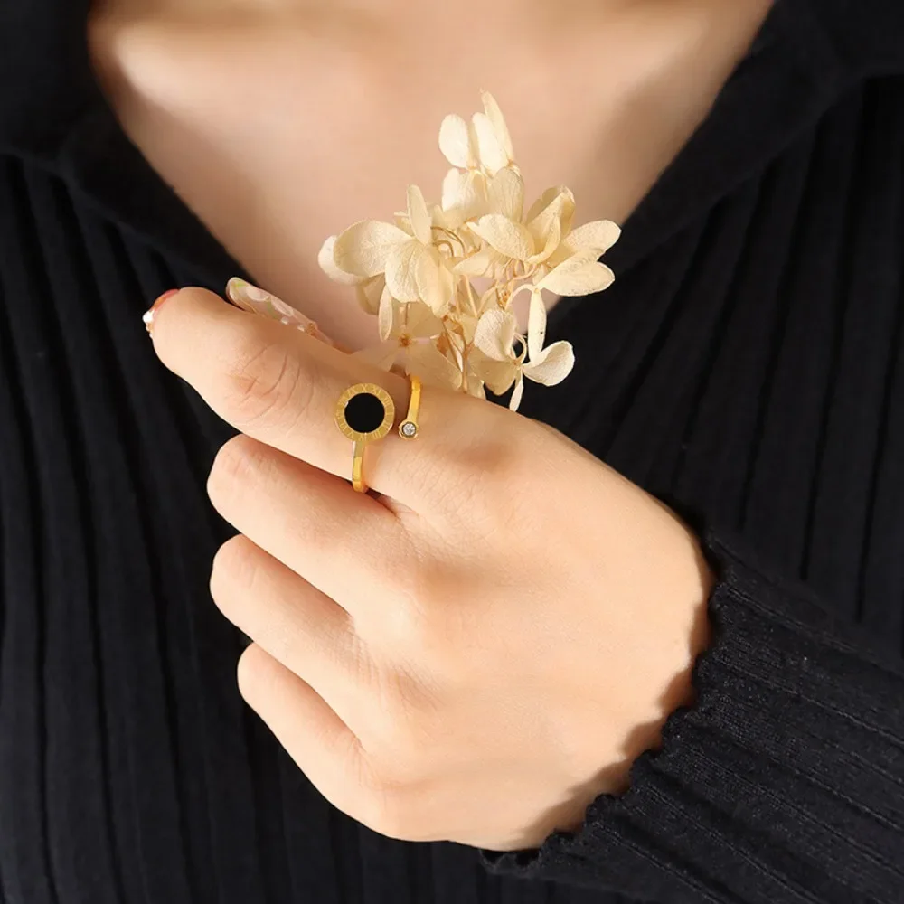 Luxury Trendy Roman Numeral Black Enamel Rings for Women Charm Gold Color Stainless Steel Crystal Finger Jewelry Gift Colorfast