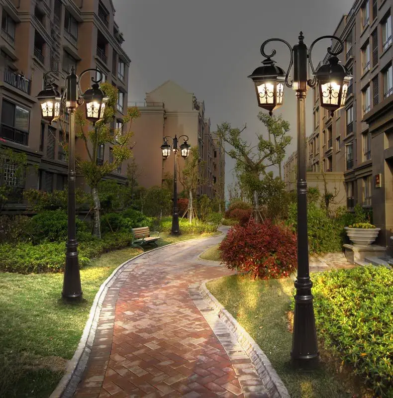 플라잉라이팅 정원 기둥 램프 폴 조명 태양광 야외 OEM 공장