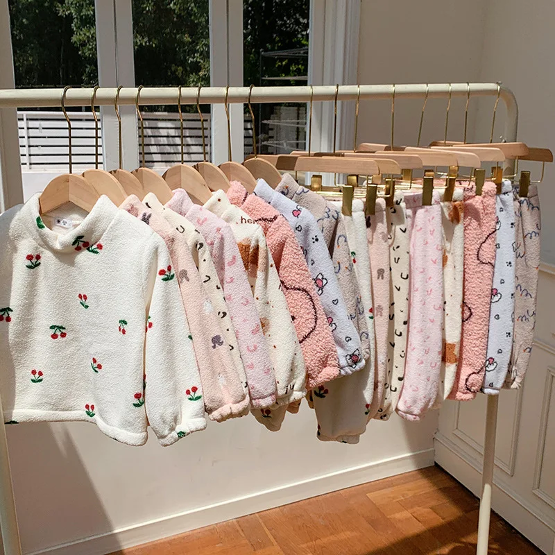 

Зимний детский пижамный комплект из 2 предметов для девочек, хлопковые бархатные топы с мультяшным принтом для маленьких девочек, костюмы для девочек, плотная теплая домашняя одежда, брюки, наряд