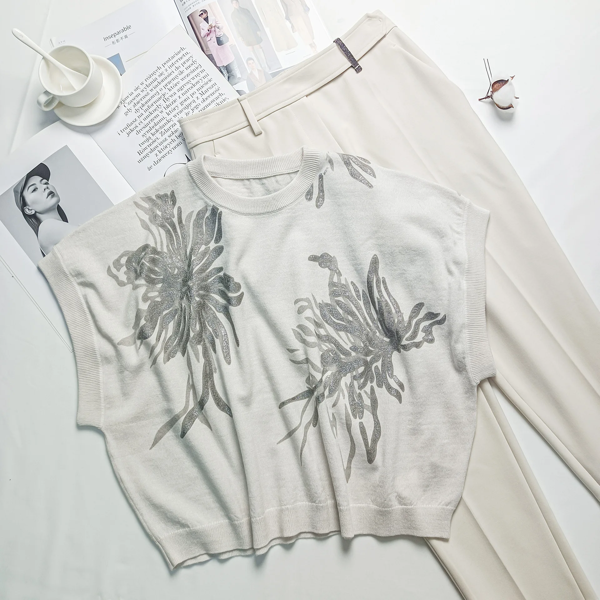 

Printed Sleeveless Cardigan 2025 Summer Fashion Chic Design Tops For Women