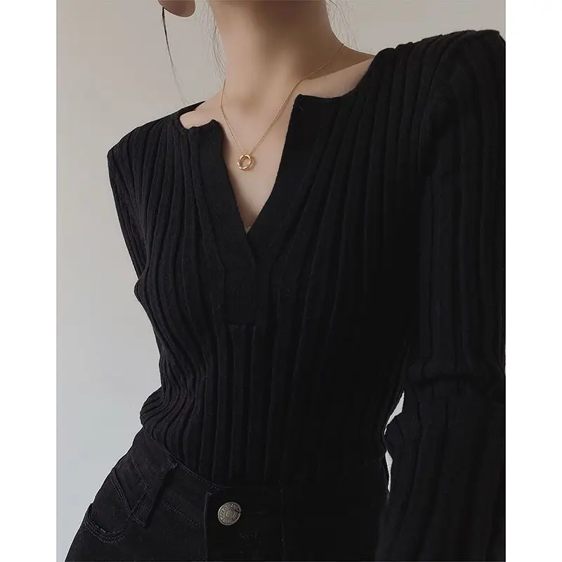 Black White Slim Knitting Pullovers Top Spring Autumn New V Neck Long Sleeve Solid Trend Sweaters Fashion Vintage Women Clothing