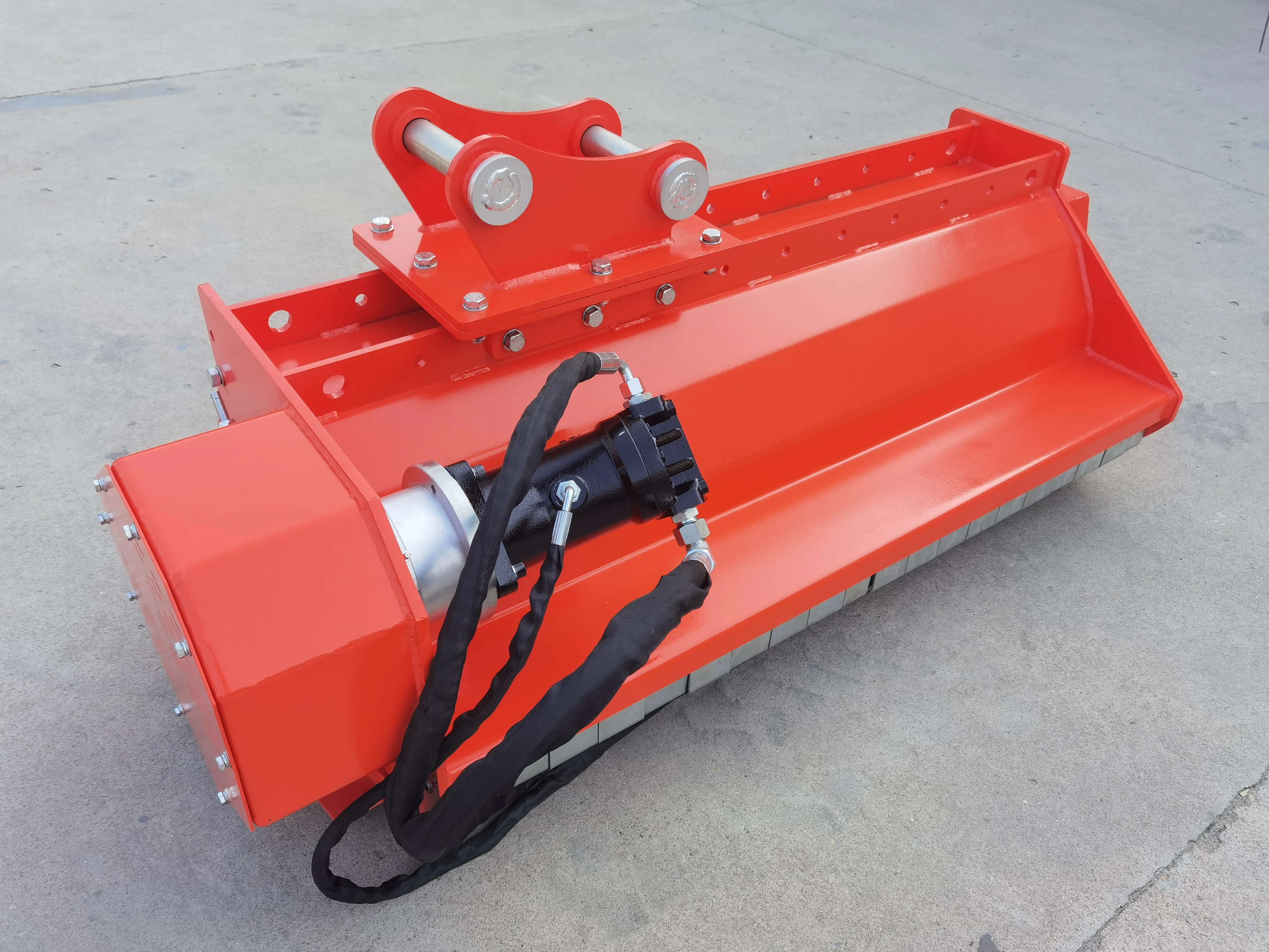 Escavatore Flail Mulcher Tosaerba Attacco per escavatore Decespugliatore per erba e tagliaerba Tosaerba per taglio erba