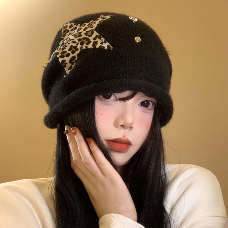 Retro Leopard Print Star Sticker Beanies for Women Autumn Winter Casual Warmth Versatile Literary Crimping Knitted Pullover Hat