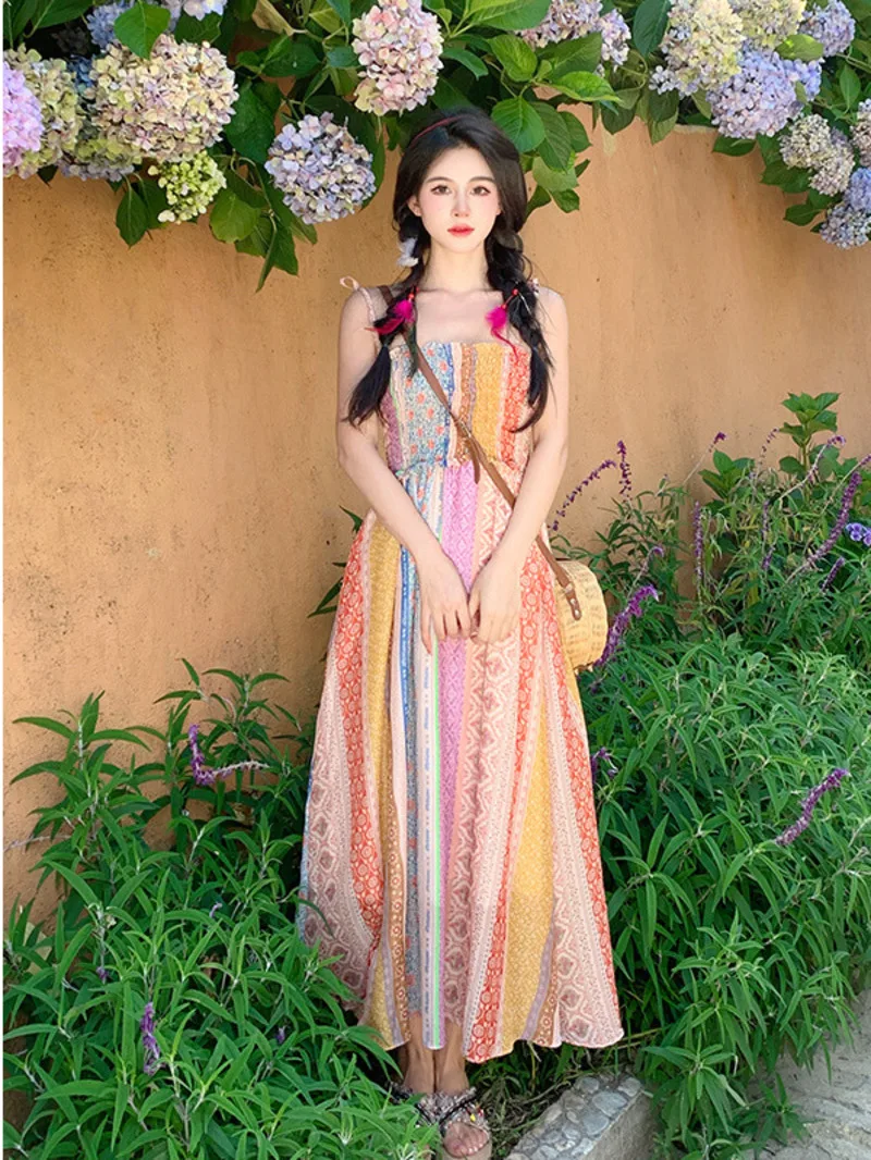 

Bohemian ethnic style camisole dress for women in summer fashionable and fresh dopamine color wearing holiday long skirt VU0Y