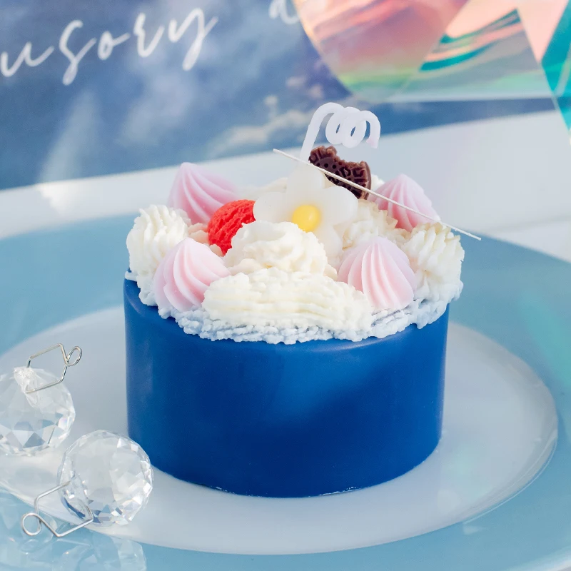 Blue Simulation Birthday Cake Aroma Candle Floral Note Cute Aromatherapy Candles for Girlfriend Birthday Gift Home Decoration