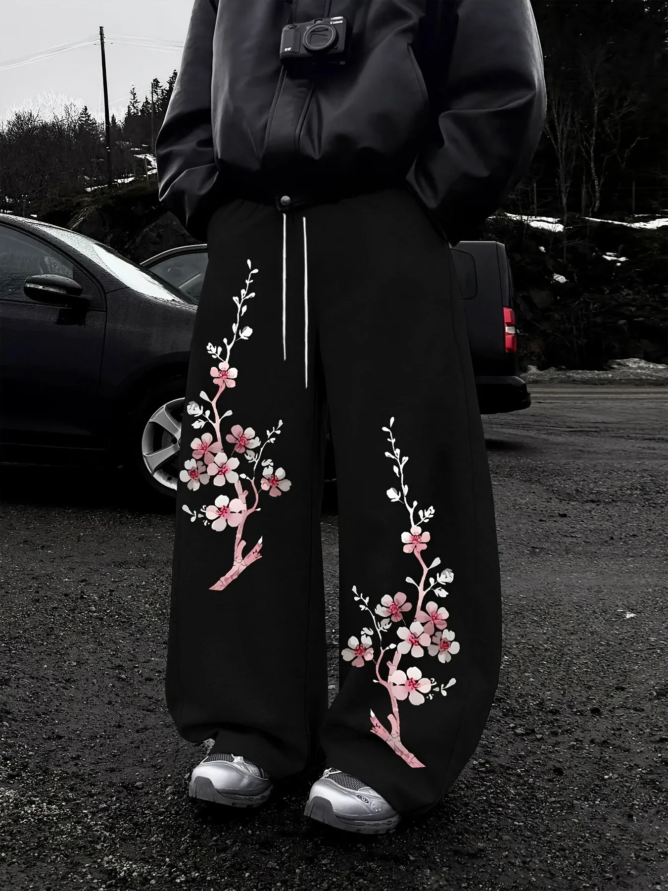 2026 new men's casual sports jogging pants, cherry blossom printed black straight-leg pants, large-sized drawstring casual pants